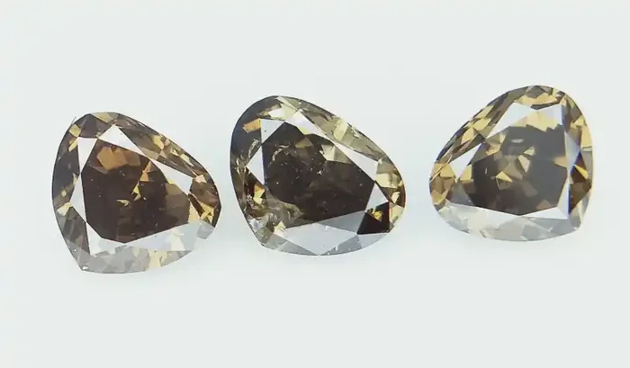 Natural Champagne Diamond , Pear Brilliant Diamond 3pcs / 0.49 cts