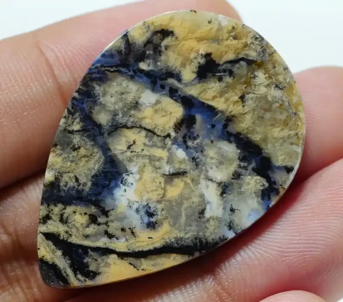 NATURAL INDONESIAN DENDRITE AGATE AA GRADE 43.85 CRT -B11-