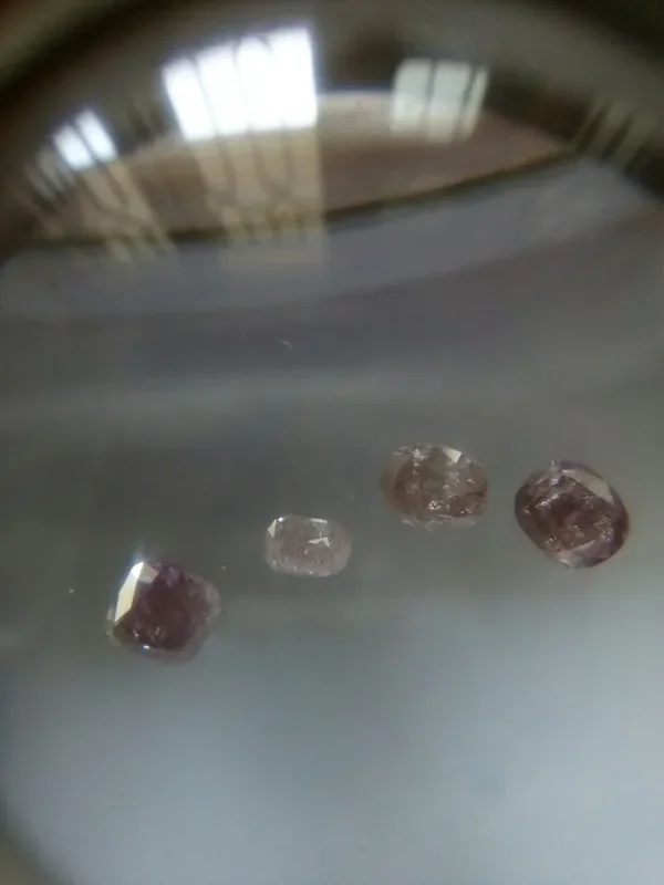 NATURAL UNTREATED PURPLE PINK DIAMOND -1.25CTWSIZE-4PCSLOT
