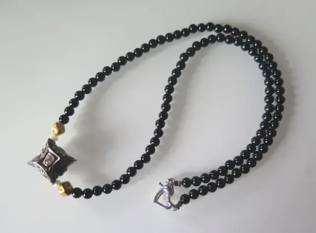 NICE NECKLACE WITH NATURAL DIAMOND PENDENT