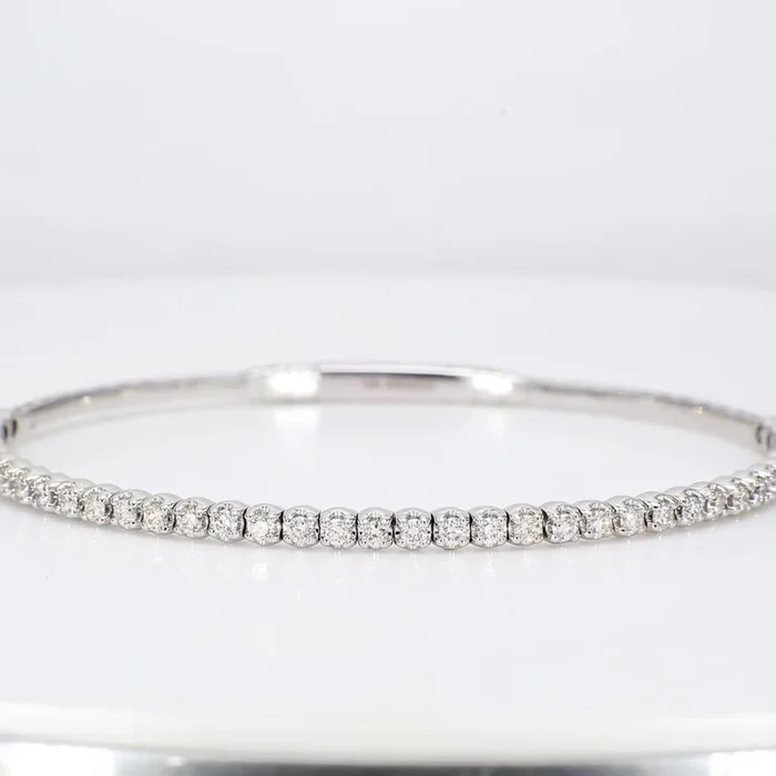 Ninacci 18K White Gold Oval Shaped Bangle with Prong Set Round Diamonds – 0.88 Carat Total Diamond Weight