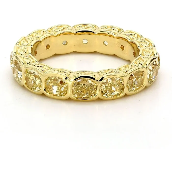 Ninacci 18K Yellow Gold Fleur-de-lis Eternity Band with Fancy Yellow Cushion Diamonds – 4.60 Carat Total Diamond Weight – Size 6.25