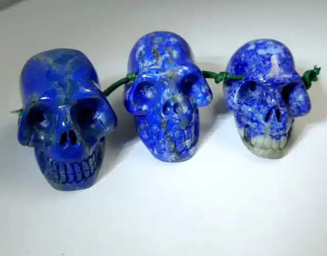 PARCEL 3 LAPIS LUZULI GEMSTONE SKULL 302.10 CTS RT 1857