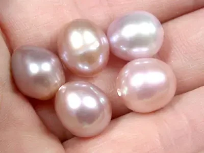 PARCEL A2 GRADE MAUVE PEARLS 36 CARATS A1610