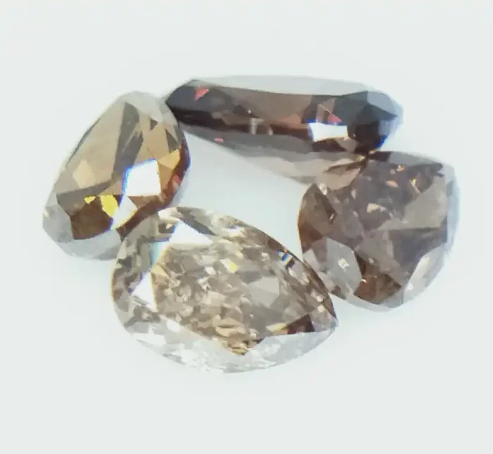 Pear Brilliant Cat Diamond ,Fancy Diamon Champagne Diamond4pcs / 0.50 cts