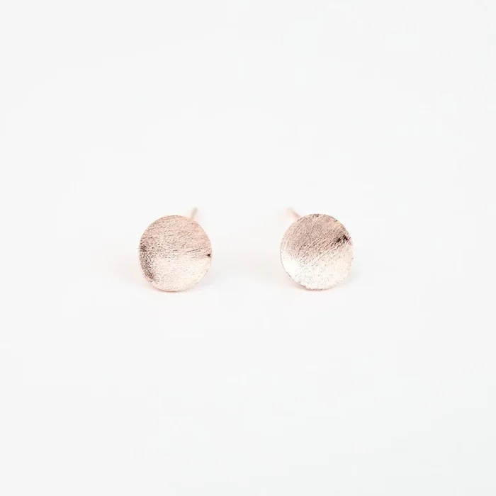 Petite Curl Dot Ear Studs – Brushed Rose Gold