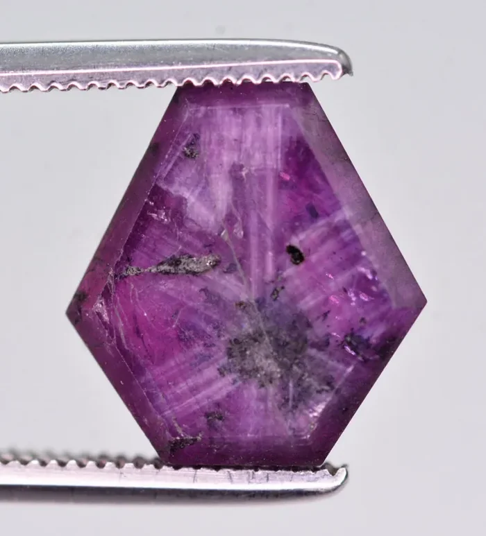 Rare 5.50 Ct Natural Corundum Sapphire Trapiche. ATT2