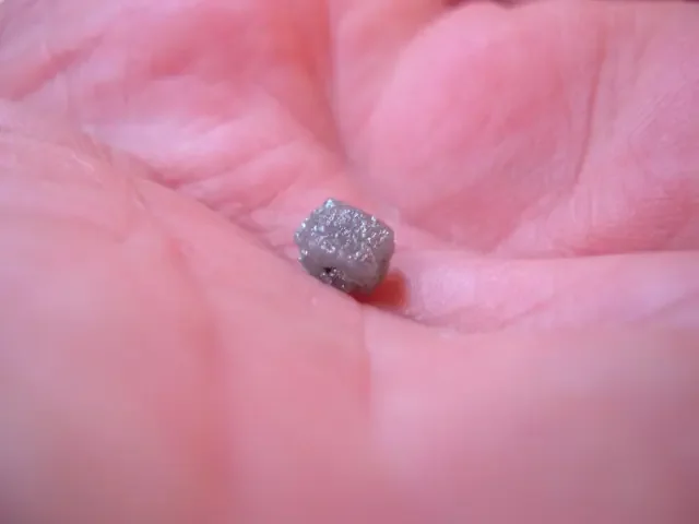RARE CERTIFIED NATURAL DIAMOND CUBE 1,30 CT