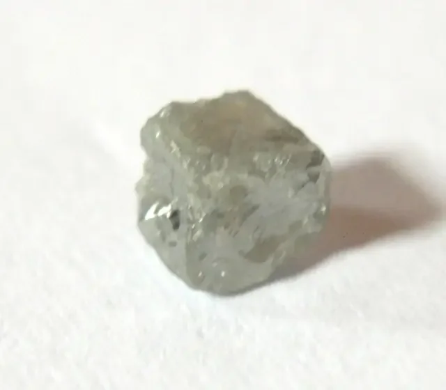 RARE NATURAL DIAMOND CUBE 0,66 CT