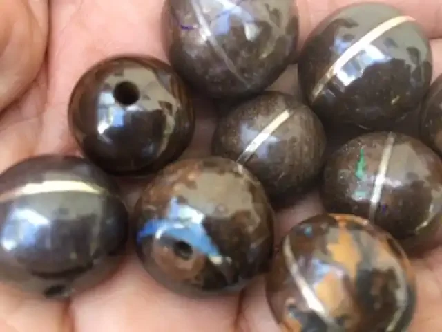 Re Sellers deal 9 pc ironstone beads PPP 1995