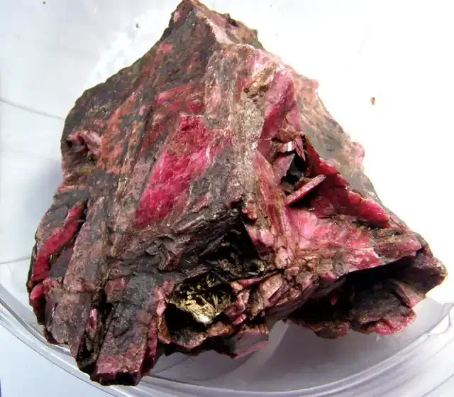 RHODHONITE COLLECTOR INVESTMENT SPECIMEN 1800G/9000CTS