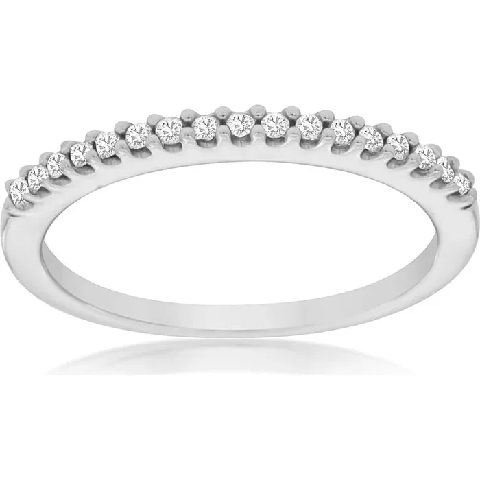 Royal 14K White Gold Diamond Wedding Band – Timeless Elegance