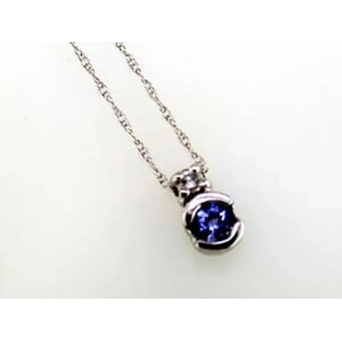 Royal 14K White Gold Tanzanite & Diamond Necklace – Timeless Elegance