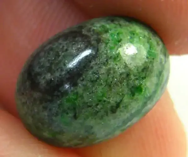 RUBY & ZOISITE FROM TANZANIA 7.15 CARATS SG 564