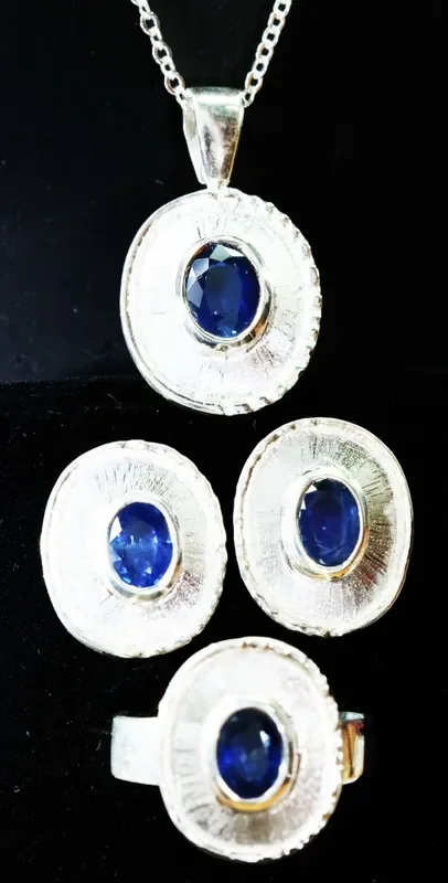 Sapphire set Earrings,Pendant and Ring size8 Bu1193
