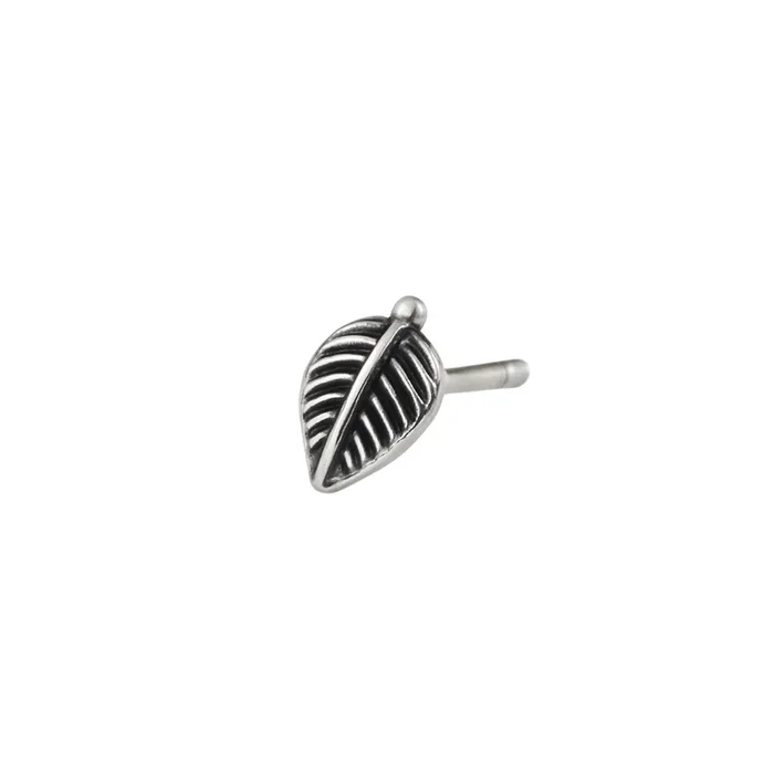 Silver Small Single Leaf Nose pin