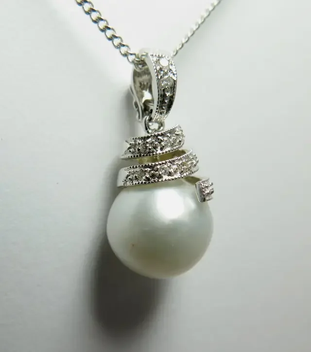 South Sea Pearl and Diamond & 18k White Gold Pendant