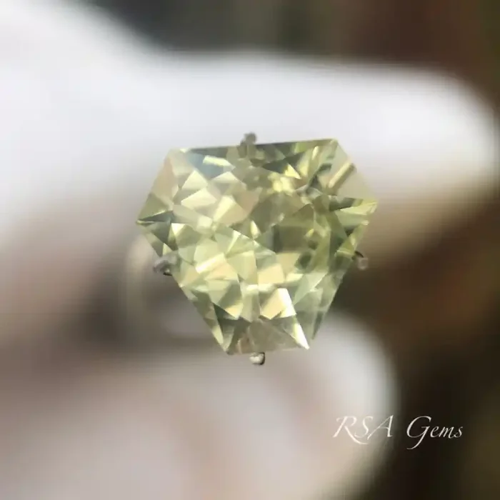Sparkling Heliodor – 2.26 carats
