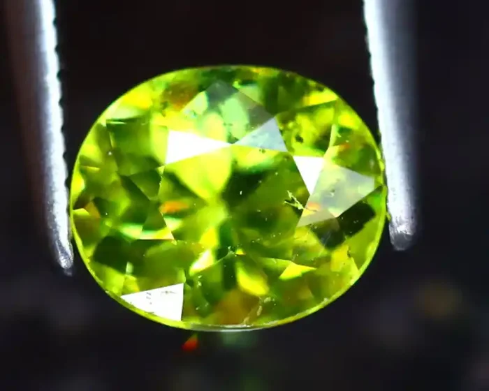 Sphene 1.33Ct Natural Rainbow Flash Green Sphene DR342/S41