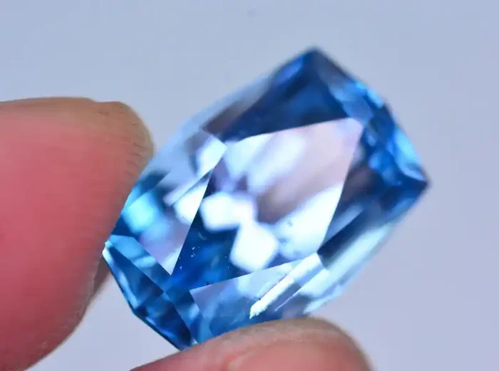 Stunning 15.60 Ct Natural Blue Topaz Gemstone SKU A12