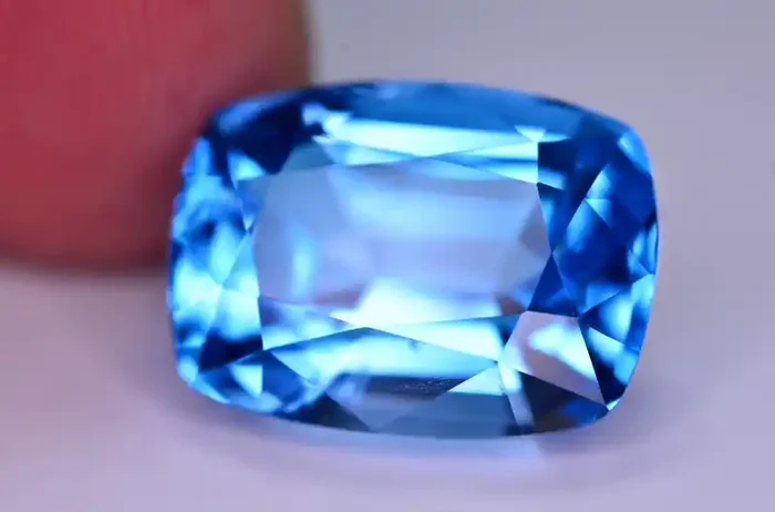 Stunning 16.50 Ct Natural Blue Topaz Gemstone SKU A11
