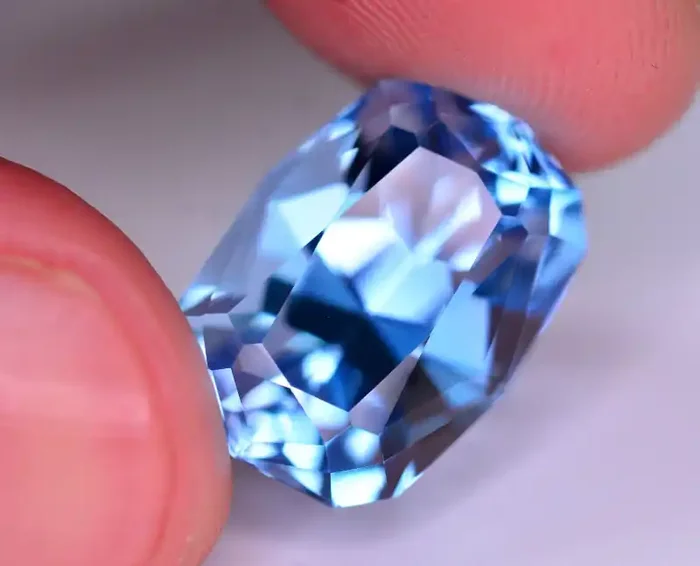 Stunning 18.25 Ct Natural Blue Topaz Gemstone SKU A25