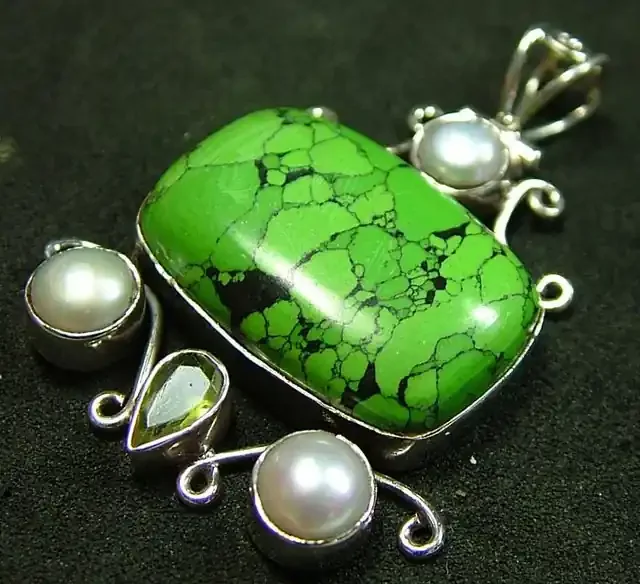 STUNNING HOWLITE PENDANT 84.00 CTS [GT847 ]
