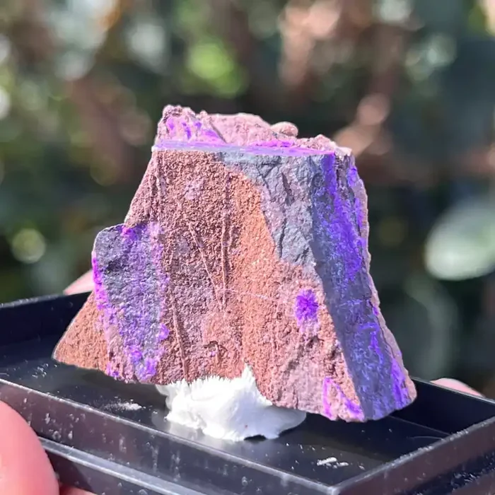 Sugilite from N’chwaning Mine III, Kalahari Manganese Field, Northern Cape, South Africa