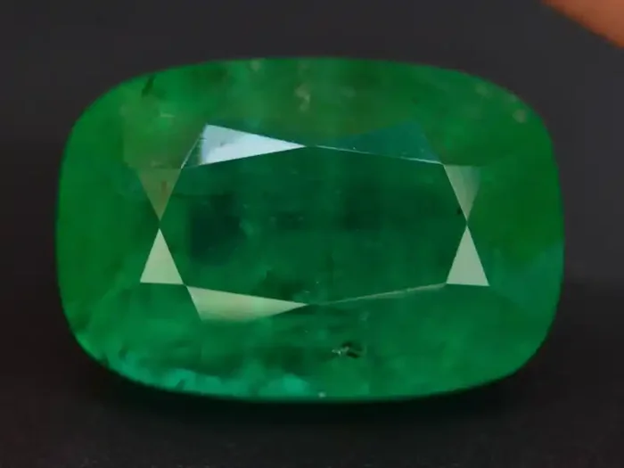 Top Color 20.0 ct Vivid Green Emerald~Afghanistan