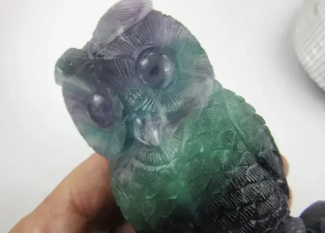 TOP FLUORITE OWL CARVING AGR 1384