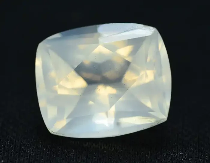 Top Quality 9.55 ct Natural Moonstone Amazing Color SKU A18
