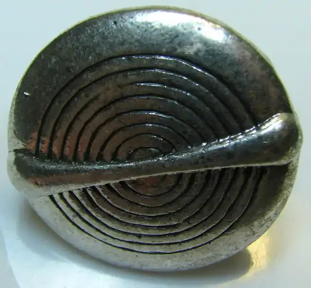 TRIBAL DESIGN SILVER RING WITH ADJUSTABLE BAND