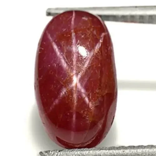 Vietnam Star Ruby, 5.39 Carats, Dark Red Oval