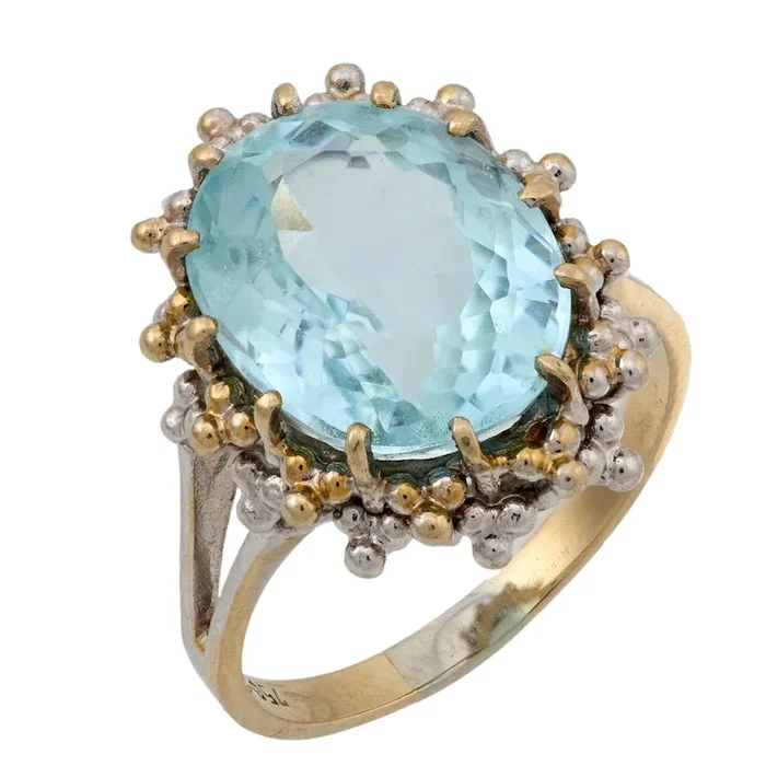 Vintage 6.10 carat aquamarine 18k white gold cocktail ring
