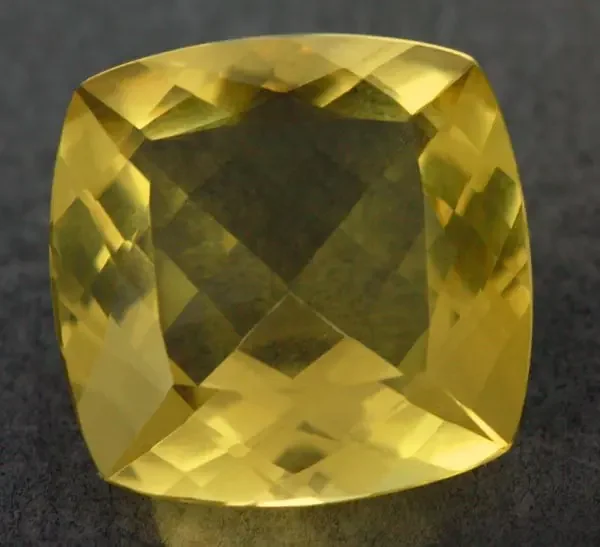 VVS LARGE -GOLD/YELLOW QUARTZ STUNNING 11.15 CTS[S6065 ]